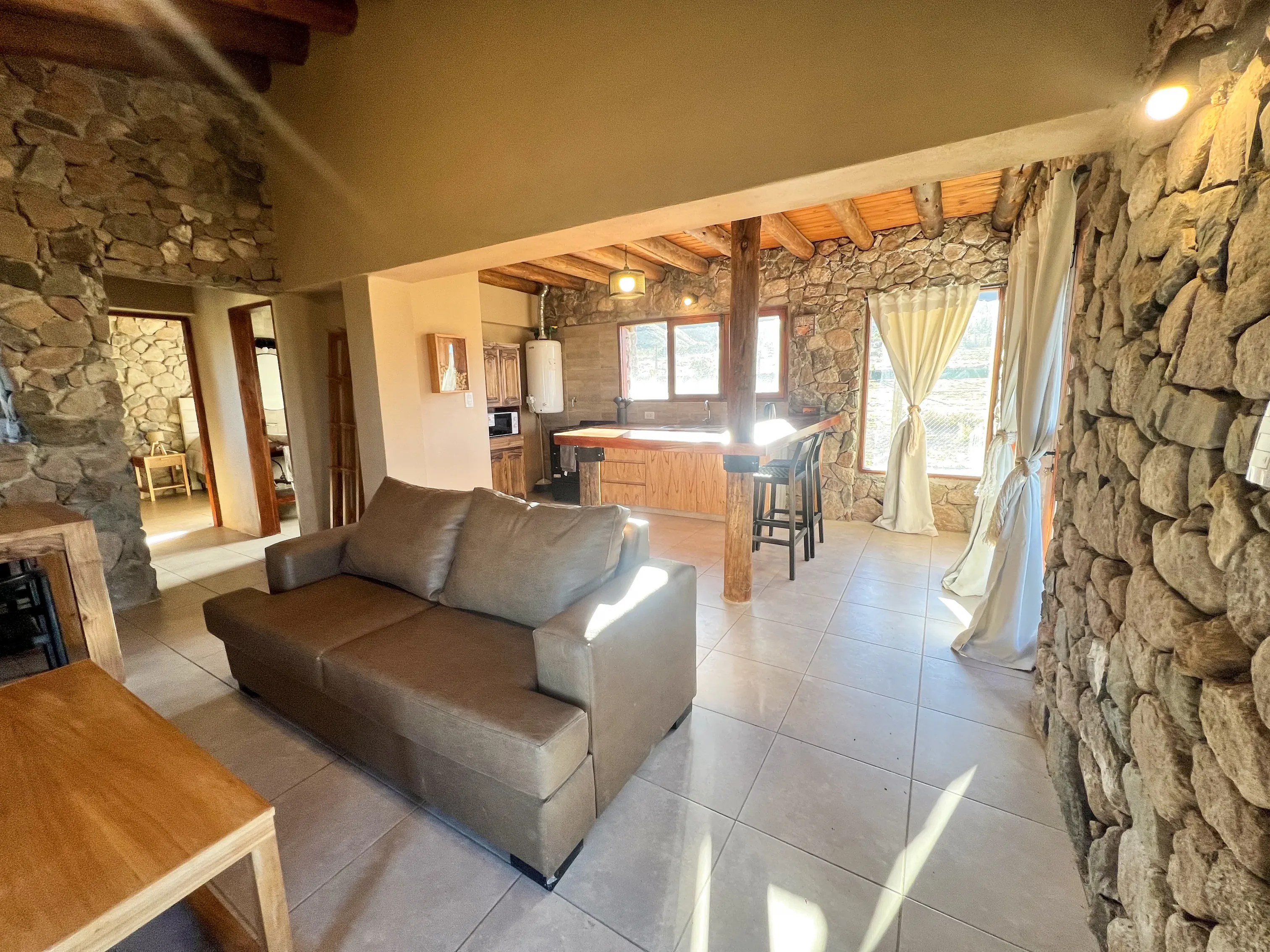 Living Comedor con Hogar a Leña